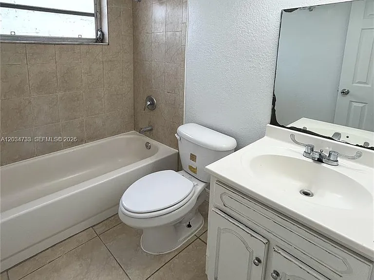 8287 NE Miami Ct #102 — Photo 10