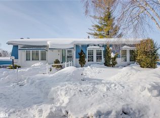 8 Honeysuckle Ln #726, Innisfil, ON L9S1M5