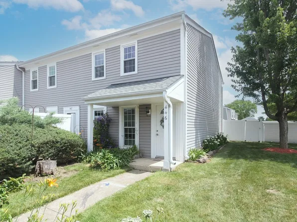446 Northampton Ln, Roselle, IL 60172