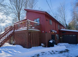 22 Wildwood Ter, Lake Ariel, PA 18436