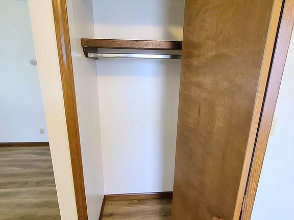 4th image of 1824 College Manor Dr