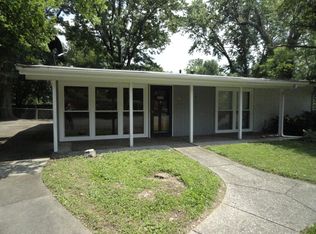 1913 Claremoor Dr, Moorland, KY 40223