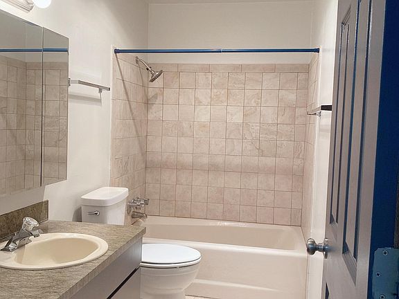 3rd image of 1064 Kirkland Ave NE APT 410