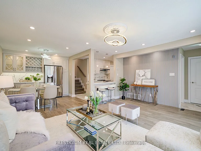 6 Willis Dr #UPPER LEVEL — Photo 6