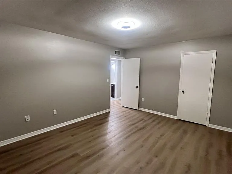 4325 Aegean Dr #202B — Photo 5