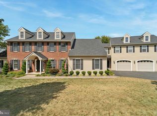 24 Bellmont Dr, Collegeville, PA 19426