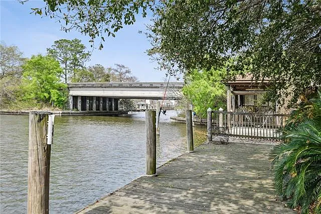 114 Marina Dr — Photo 17