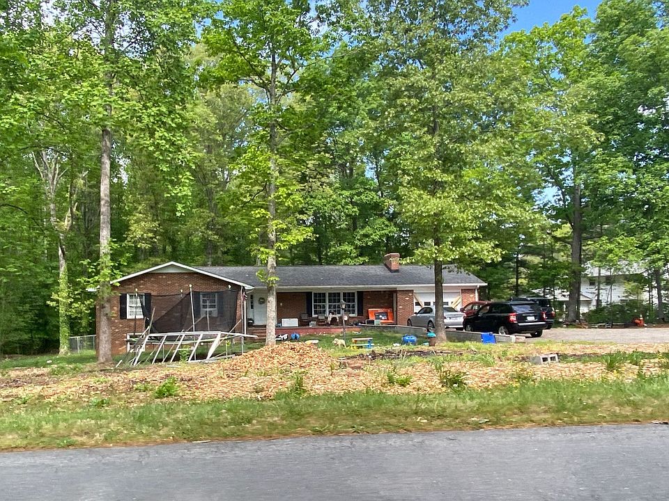 1st image of 17142 Lakemont Dr