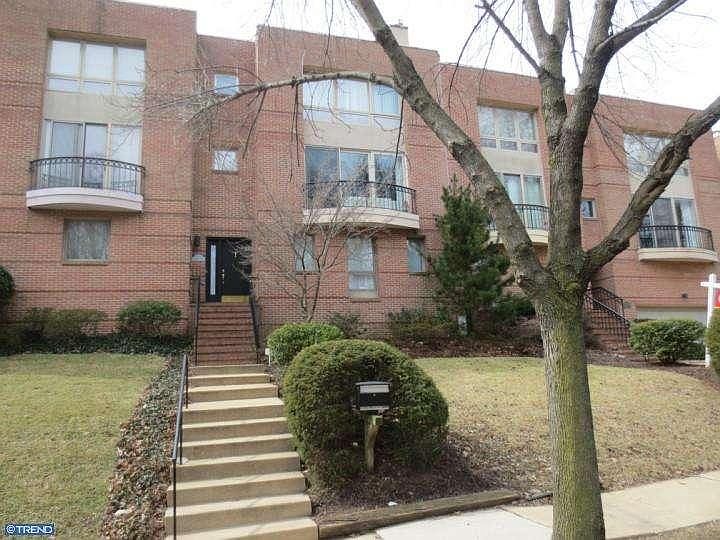 1st image of 1202 Lovering Ave