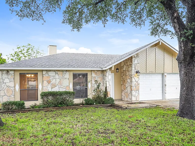 2743 Knoll Tree St — Photo 3