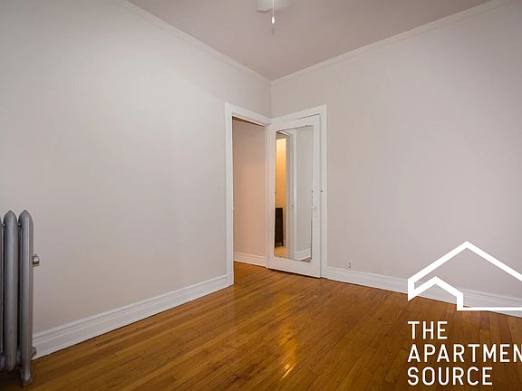 3rd image of 1441 W Lunt Ave APT 2S