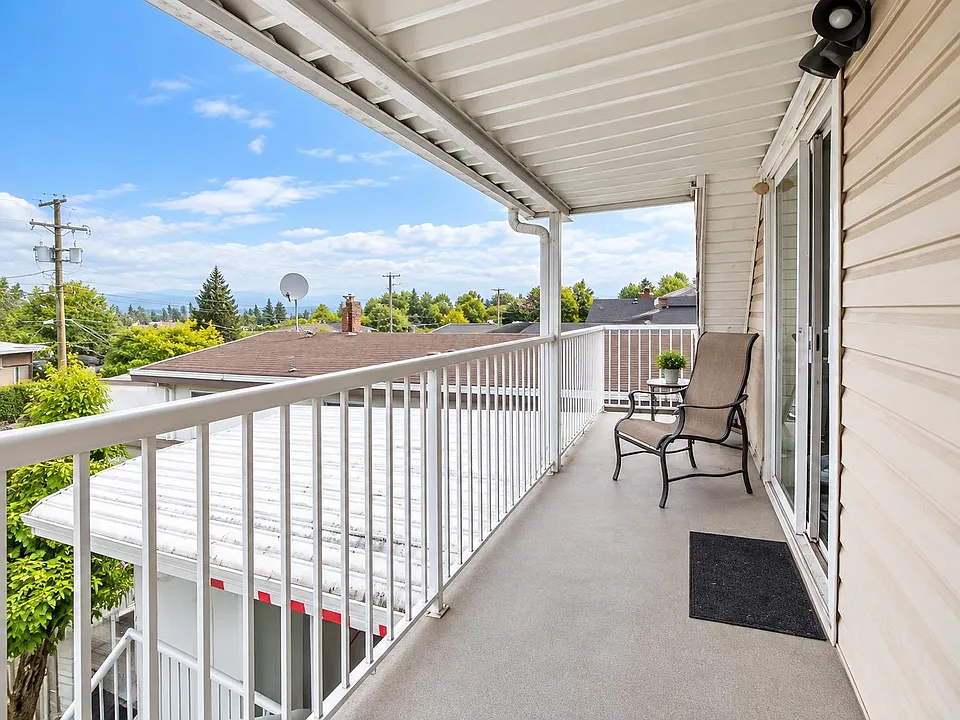 4265 Slocan St #TOP