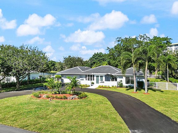 3rd image of 3085 Estates Drive