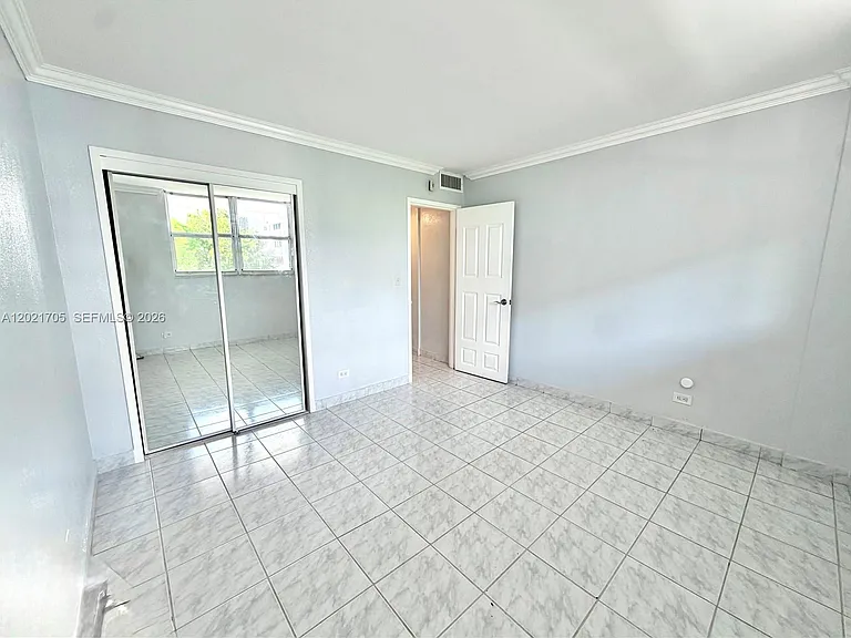 3660 NE 166th St #414 — Photo 7