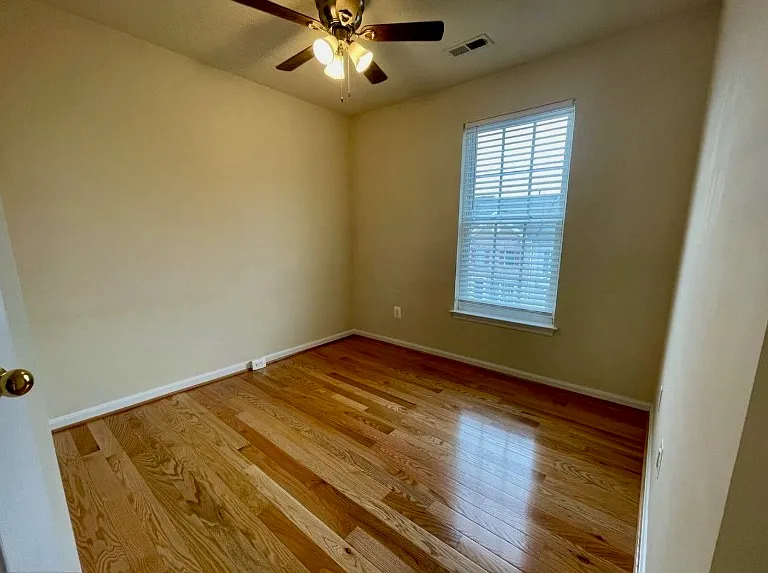 9058 Two Bays Rd — Photo 26