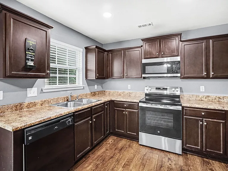 4937 Broad Leaf Ct — Photo 7