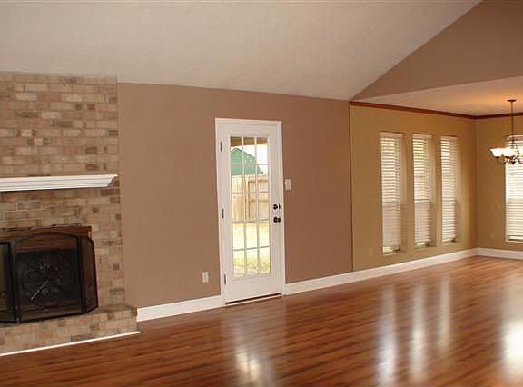 2nd image of 12770 Tanoak Dr