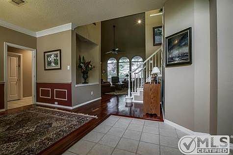 3rd image of 8216 Beverly Dr