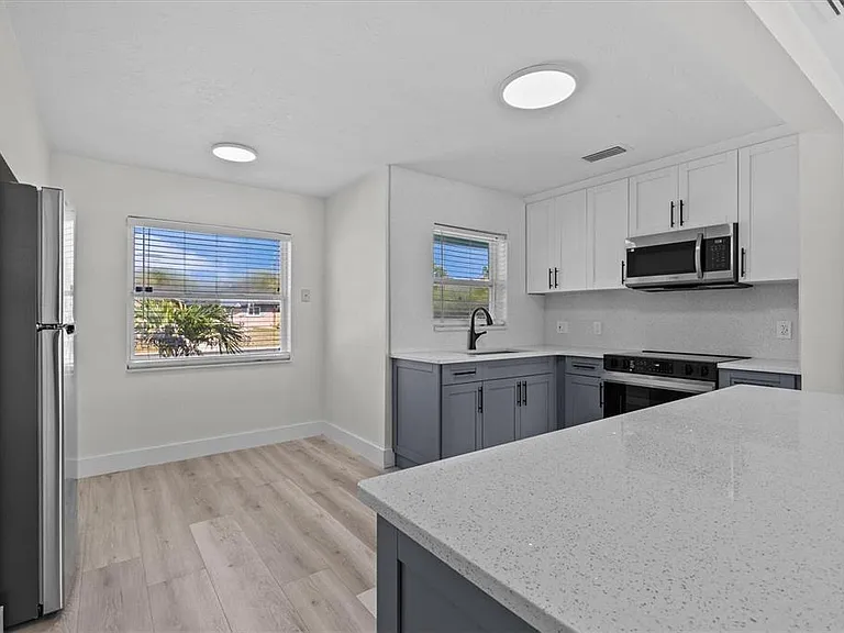 310 Westwinds Dr — Photo 12