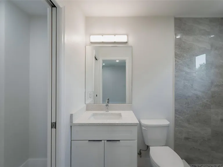 310 Hibiscus St #B — Photo 35