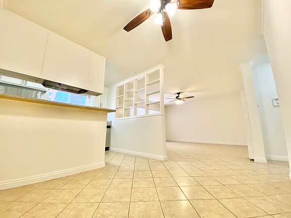 3rd image of 4002 Sequoia St #10