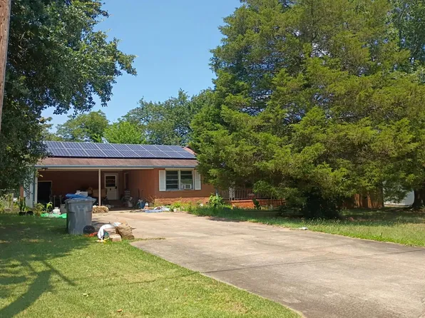 232 Midway Dr, Spartanburg, SC 29301