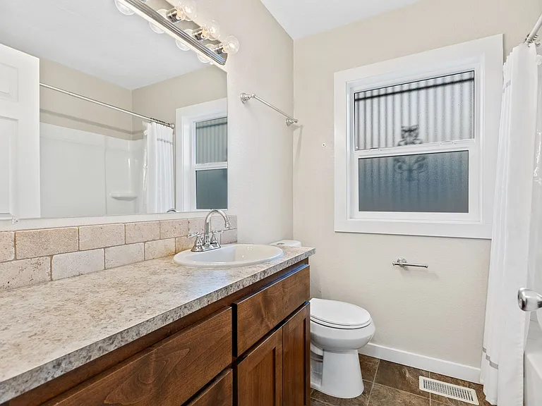 235 Riviera Dr NE — Photo 14
