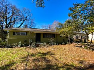 304 Beverly Cir, Crystal Springs, MS 39059