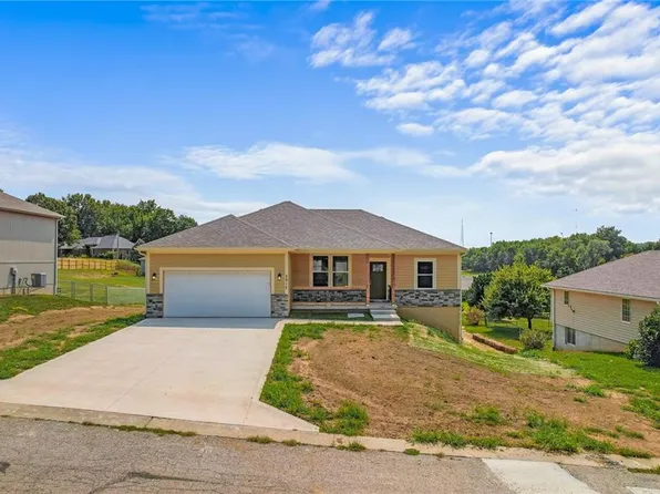 2917 Franklin St, Lexington, MO 64067