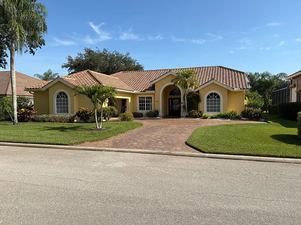 13821 Tonbridge Ct, Bonita Springs, FL 34135