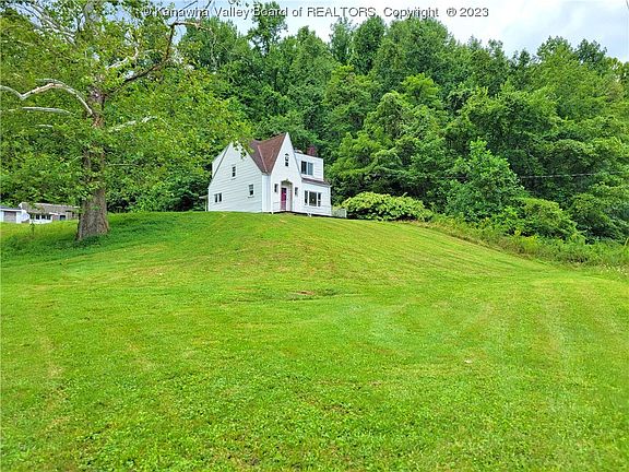 2nd image of 4605 Sissonville Dr
