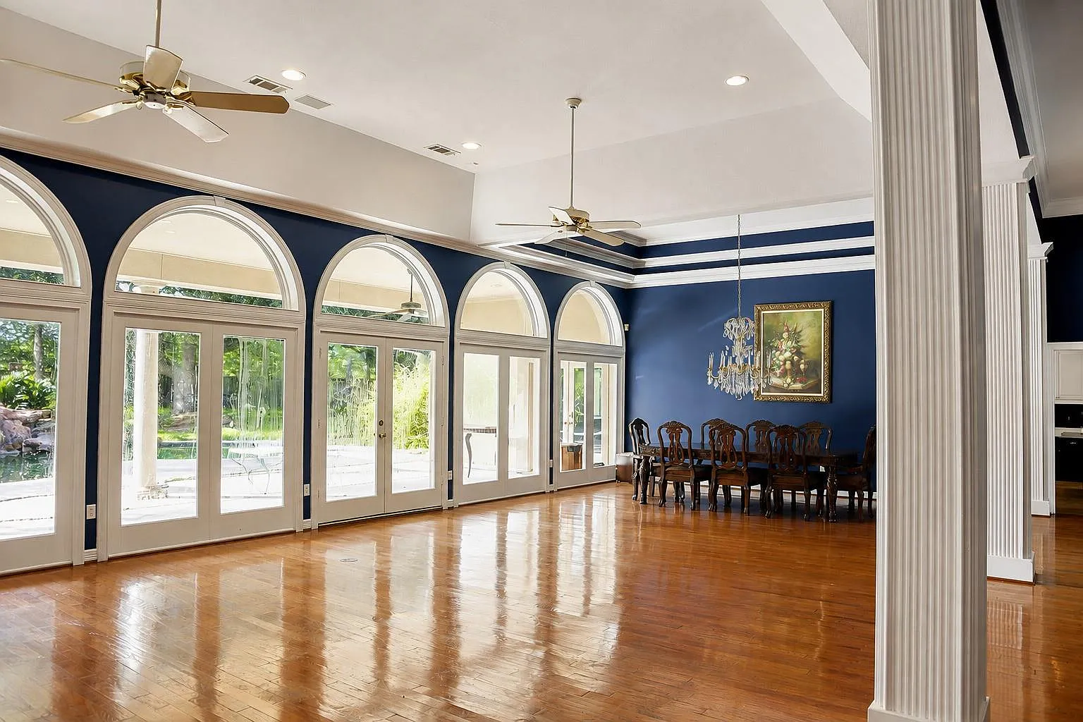 7 bed, 6.5 bath, 5760 sqft, $5,350 — Photo 3