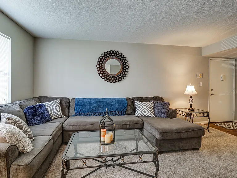 Diamond Valley Apartments — Photo 16