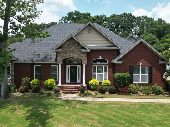 2603 Savannah Dr, Prattville, AL 36067