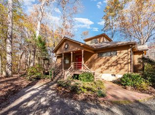 3153 Forest Knolls Rd, Chapel Hill, NC 27516