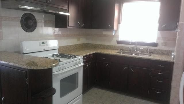 2nd image of 12542 S Wentworth Ave