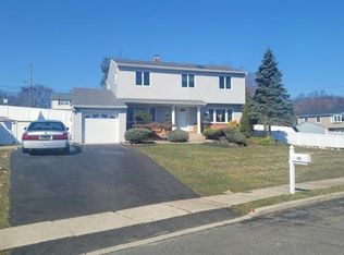 52 Circle Dr, Rockaway, NJ 07866