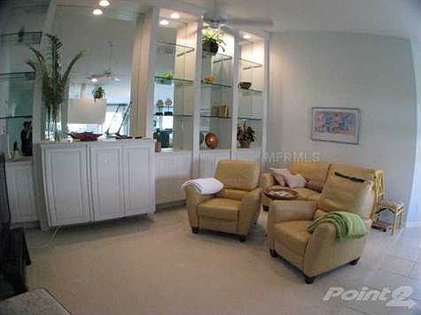 4th image of 7650 Pesaro Dr