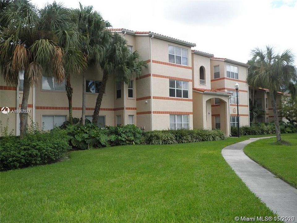 1st image of 3380 Pinewalk Dr N APT 1123