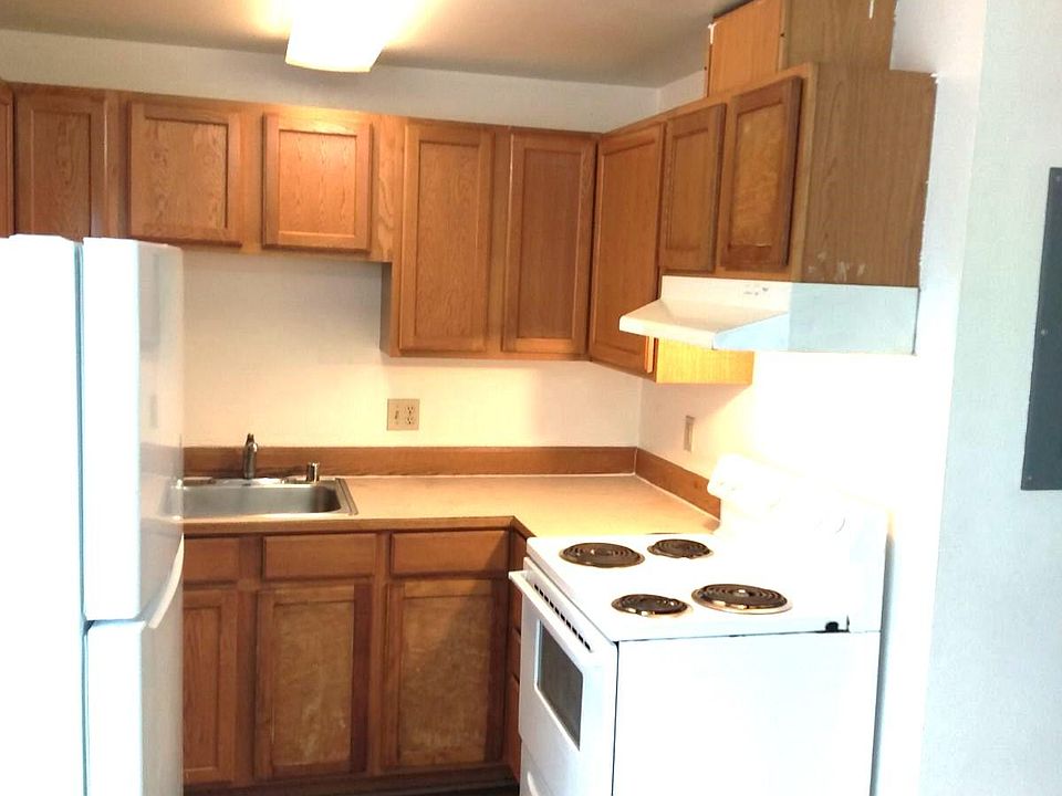 1st image of 17422 52nd Ave W #2