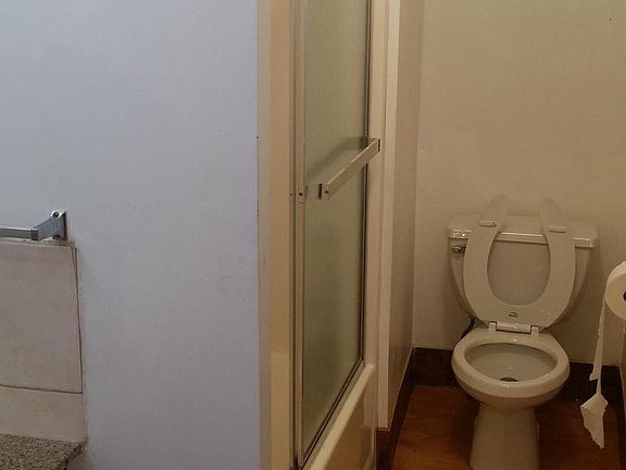5th image of 1001 S 11th St Floor 3