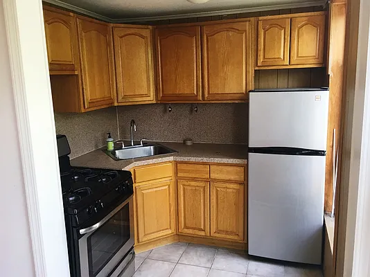 Rented by Blue Egg Realty Corp | media 43