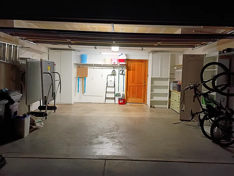 2990 Emporia Ct — Photo 27