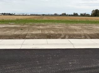 308 W 3rd St, Everson, WA 98247