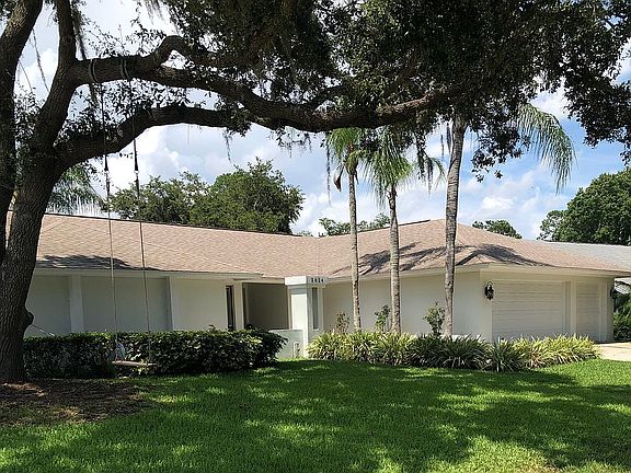 2nd image of 2824 Hammock Dr