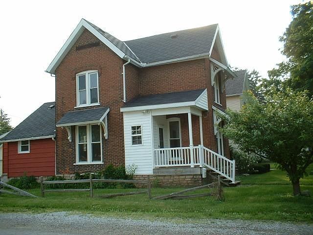 1st image of 170 2nd Ave
