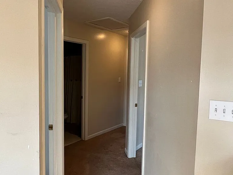 2620 E Oaklawn Ct — Photo 14