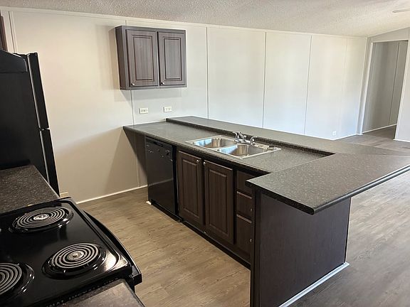 4th image of 2621 Jeffersonville Rd #27