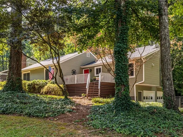 1854 Winding Creek Ln SW, Marietta, GA 30064