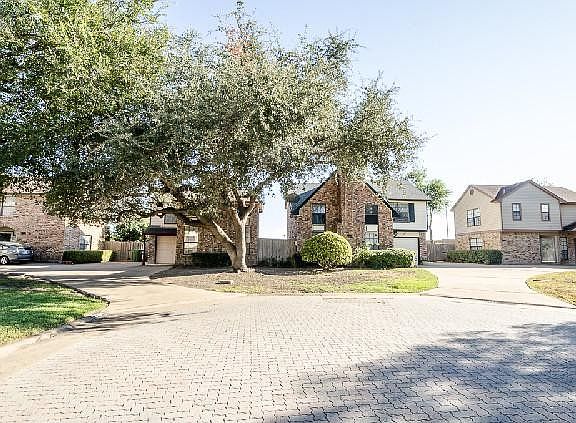 5th image of 3302 Briaroaks Dr
